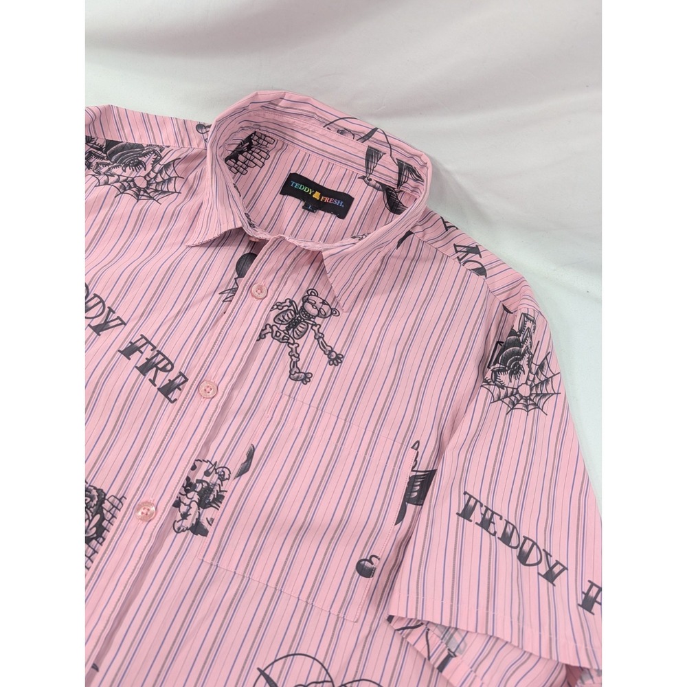 Teddy Fresh Short Sleeve Button Up Shirt Size Large Pink AOP Tattoos